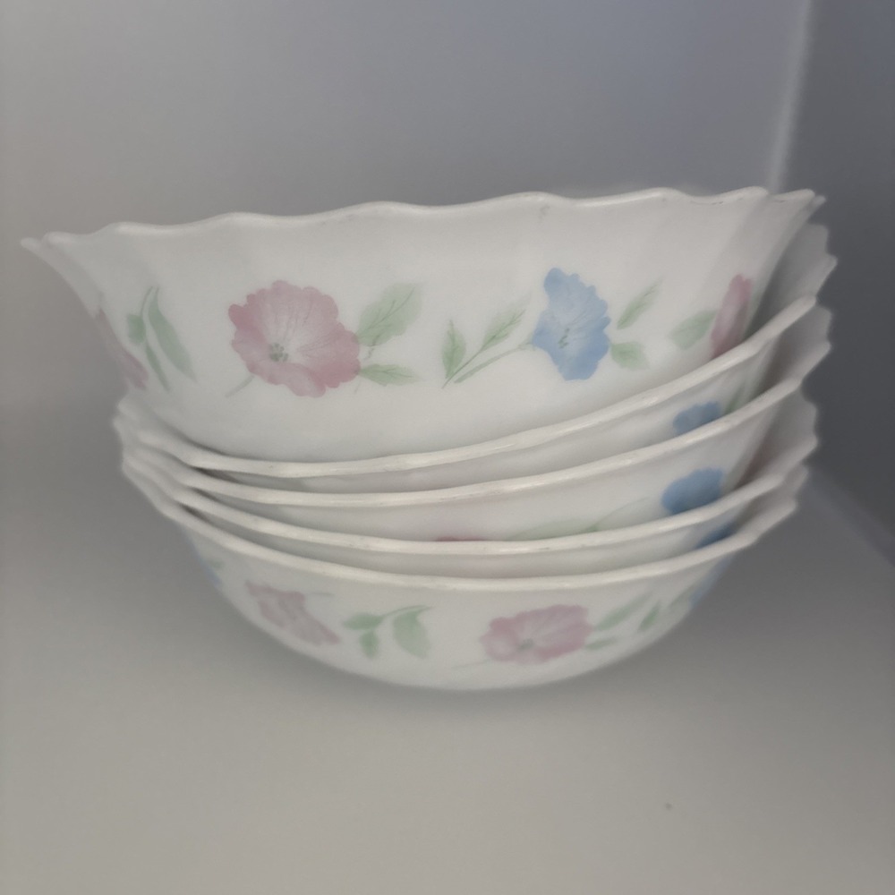 5 CHLOE by Arcopal France Floral Milk Glass Pastel Scalloped Soup Cereal Bowls